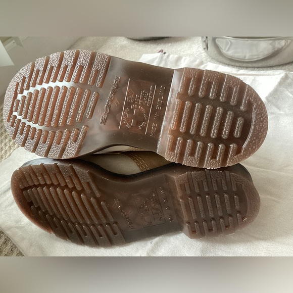 Dr Martens Suede boots (Made in England) - Picture 13 of 13